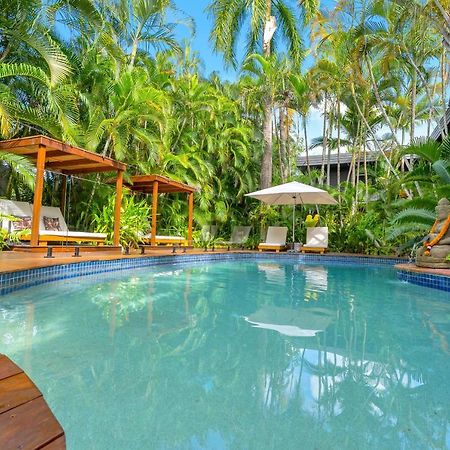 The Palms At Palm Cove Aparthotel Exterior photo