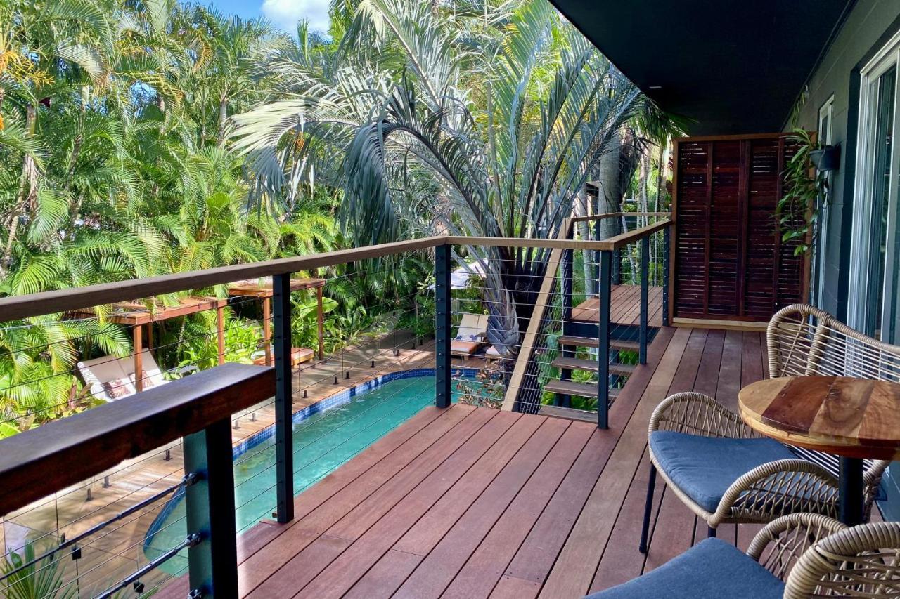 The Palms At Palm Cove Aparthotel Exterior photo