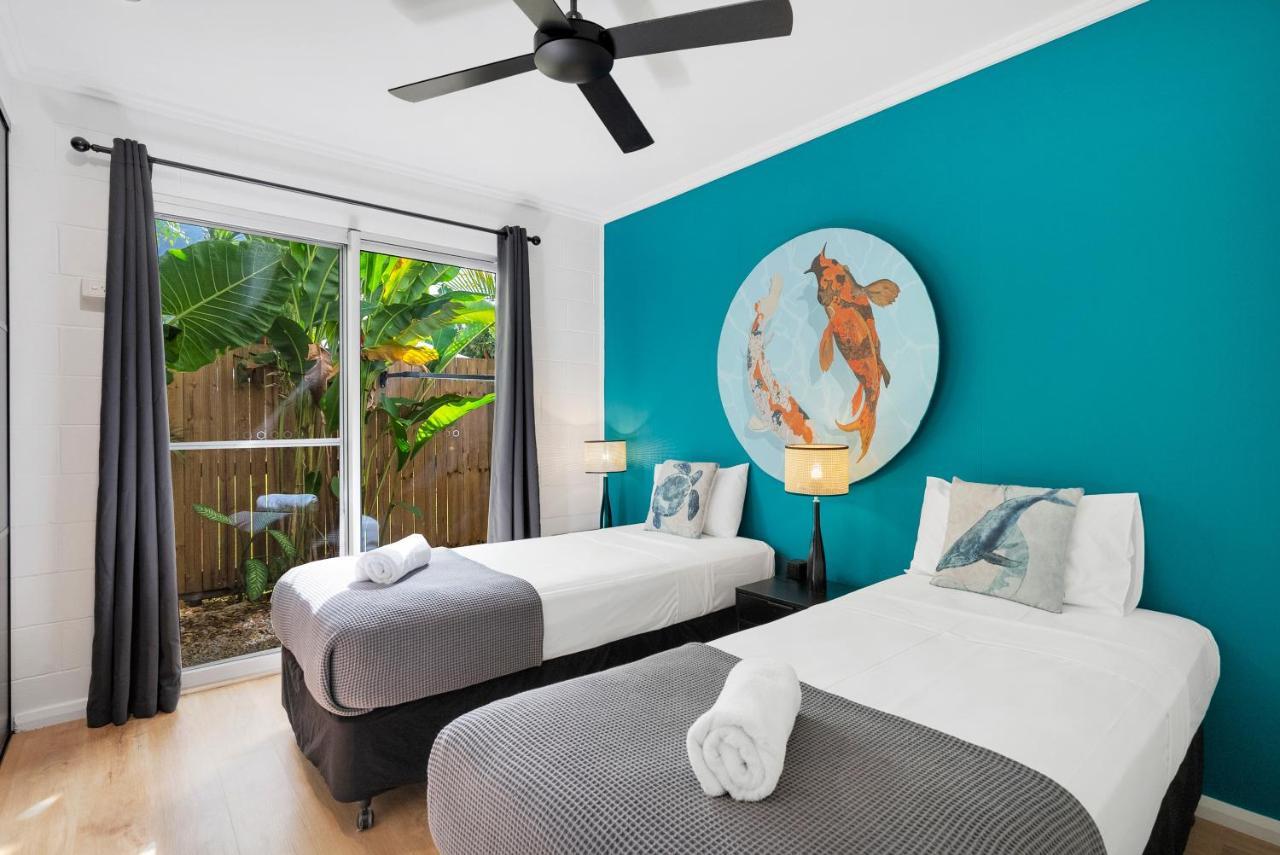 The Palms At Palm Cove Aparthotel Exterior photo